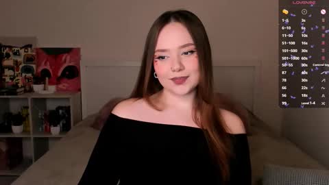 Hannah online show from February 14, 2:52 pm