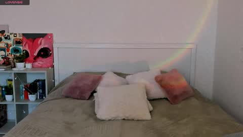 Hannah online show from April 26, 2:26 pm