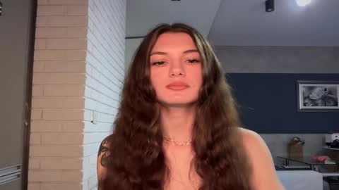 sweetie_kitty888 online show from May 14, 5:52 pm