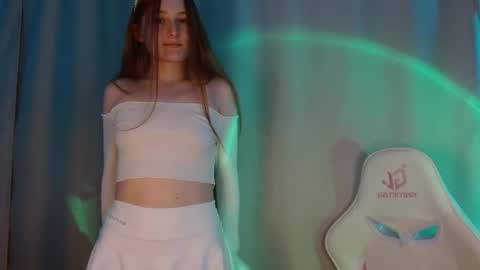 Annie online show from September 22, 7:23 pm