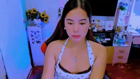 Nicole online show from December 15, 4:01 pm