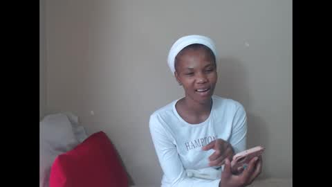 Snapshot of sweetlipss_ chatting on September 20, 10:13 am sweetlipss_ online show from September 20, 10:13 am