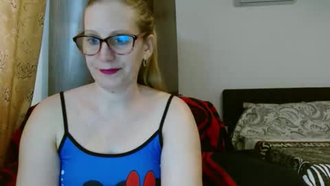 sweetmayaxoxo online show from February 25, 10:36 am