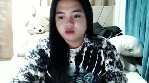 Snapshot of sweetprincess_athena chatting on January 1, 12:00 am Princess Ella online show from January 1, 12:00 am