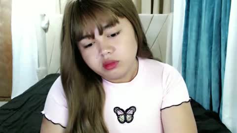 Snapshot of sweetprincess_athena chatting on January 27, 10:06 am Princess Ella online show from January 27, 10:06 am