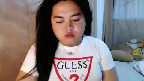 Snapshot of sweetprincess_athena chatting on October 2, 5:12 am Princess Ella online show from October 2, 5:12 am