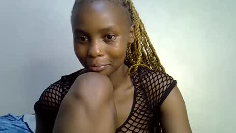 Lilly online show from April 16, 9:36 pm