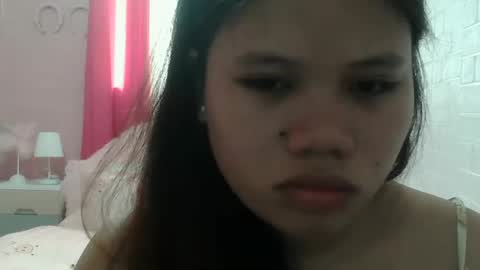 sweetsexy18 online show from March 6, 5:14 am