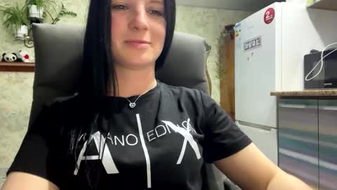 Sweet Shy online show from April 2, 6:05 pm