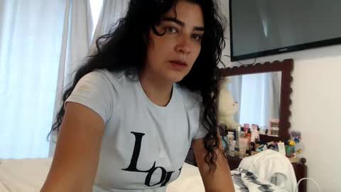 Dianis online show from November 2, 2:53 pm