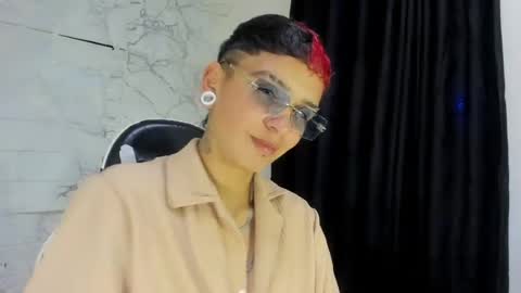 sweetsubmissive rs online show from June 12, 3:14 am