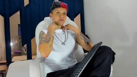 sweetsubmissive rs online show from June 14, 11:49 pm