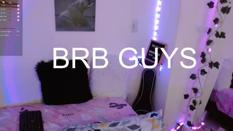 IG  valeen mo Vale   My schedule  Monday to Friday900 am - 300 pm  online show from February 10, 3:15 pm