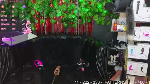 Molly -  INDEPENDENT MODEL online show from January 8, 12:25 am