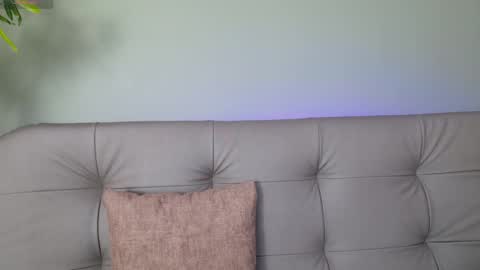    online show from February 27, 4:21 pm