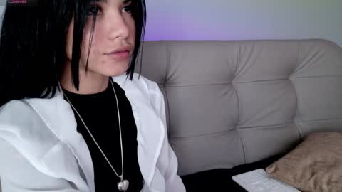    online show from February 7, 4:46 pm