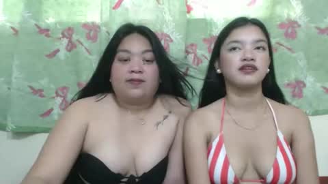 mia and luna online show from February 16, 6:57 am