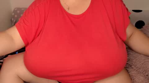 Maya online show from November 29, 1:26 pm