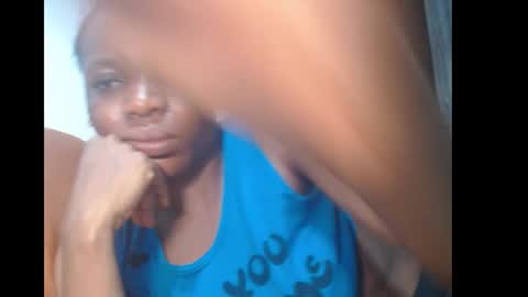 Snapshot of sweetxxpie chatting on September 20, 12:10 am Sweetxxpie online show from September 20, 12:10 am