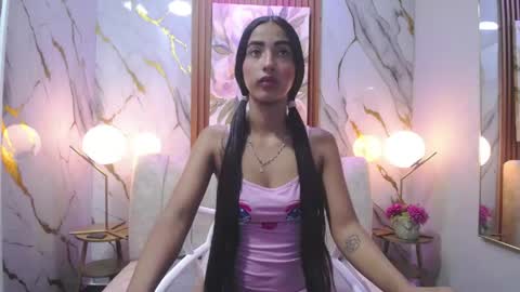 LAURA online show from June 9, 12:04 pm