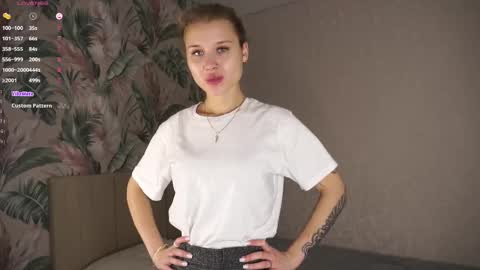 Astrid online show from November 28, 4:48 am