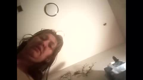 swollenclitneedsdad online show from December 14, 10:48 pm