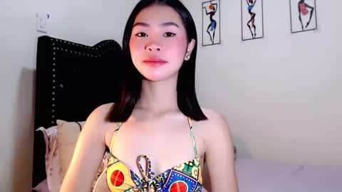 Snapshot of swt_asianholly chatting on March 8, 1:59 am Holly online show from March 8, 1:59 am