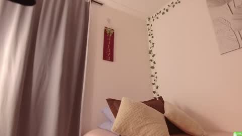 Helen  online show from April 15, 7:14 pm