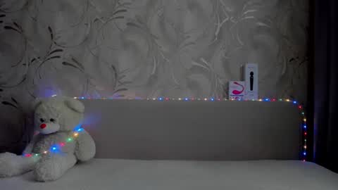 Ana online show from March 2, 11:09 am