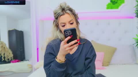 Arianna online show from January 4, 1:10 pm