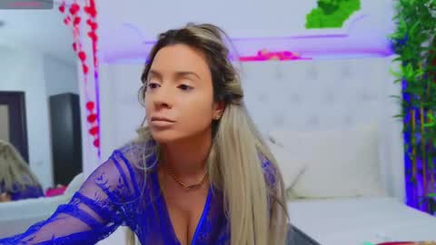 Arianna online show from February 25, 1:21 pm