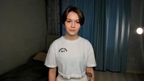 Jessi online show from February 4, 2:07 am