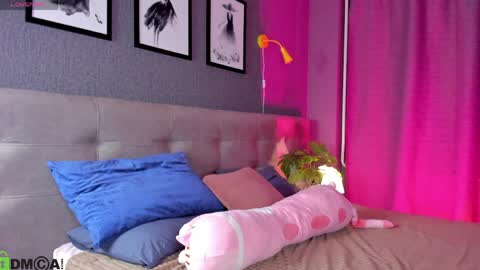 Jean online show from April 4, 1:15 am