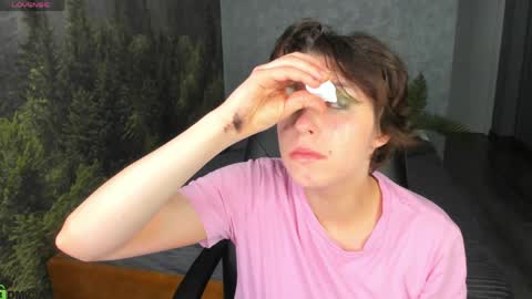 Jean online show from April 19, 1:16 am