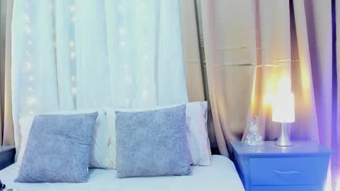 tali  online show from April 5, 7:46 pm