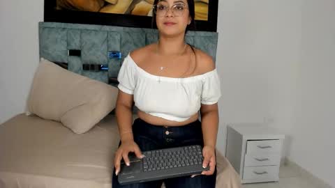 tamaraa online show from October 23, 12:22 pm