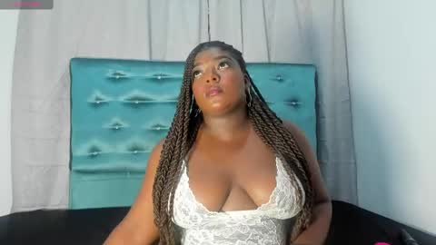 tamaramilleer online show from November 9, 2:07 am