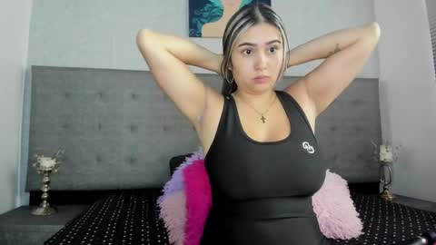 Snapshot of tami_vega chatting on December 5, 12:00 pm Tamy Vega online show from December 5, 12:00 pm