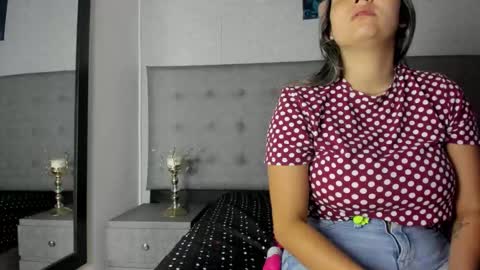 Snapshot of tami_vega chatting on December 12, 11:18 am Tamy Vega online show from December 12, 11:18 am