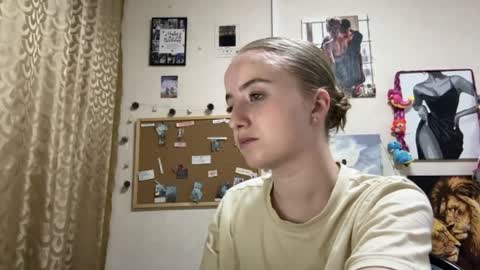 Karina online show from April 15, 7:58 pm