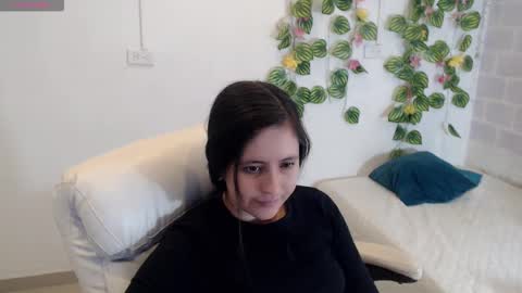 Tania  online show from December 1, 6:54 pm