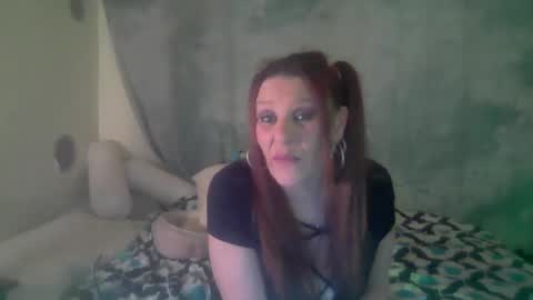 tara lynn online show from March 12, 5:35 am