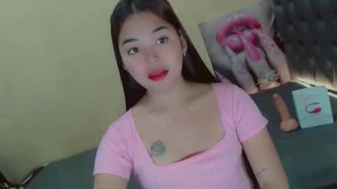Snapshot of tastefully_yours chatting on September 28, 8:36 pm Goddess Lendy 3 online show from September 28, 8:36 pm