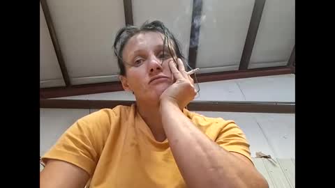 tastypeach6989 online show from May 11, 7:11 pm