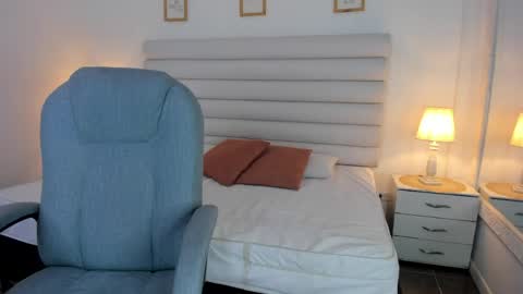 tatiana_arboleda online show from March 27, 4:03 am