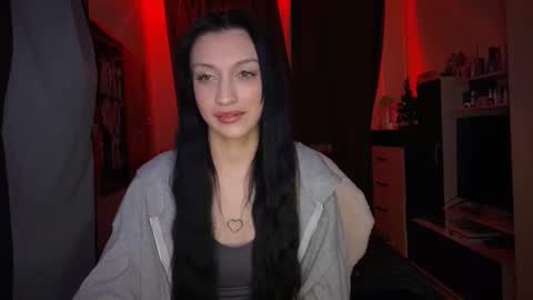 tatika_williams online show from December 16, 3:18 pm