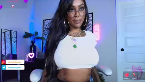 Tatted Queen online show from October 28, 7:08 pm