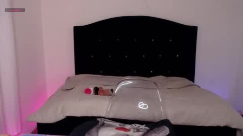 High Mami  online show from November 8, 7:13 am