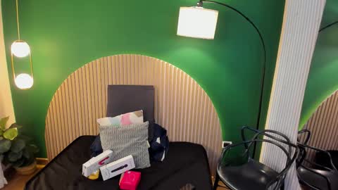 Taylor Bennet online show from November 9, 12:12 pm