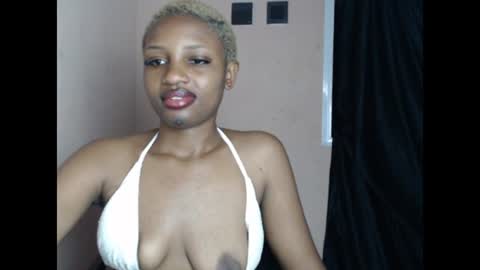 teasexkitty online show from June 19, 10:24 pm